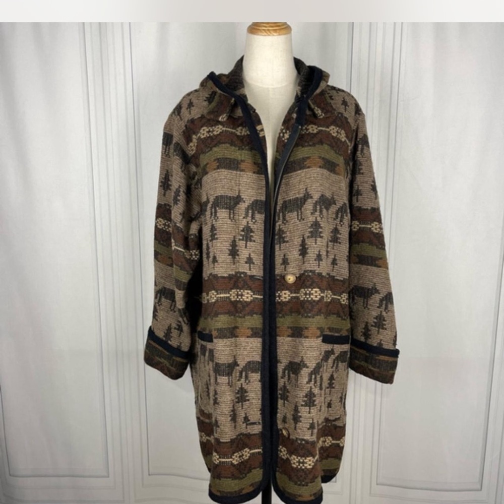 Vintage Woolrich Hooded Wool Jacket - Outdoor
Pattern - Size Large